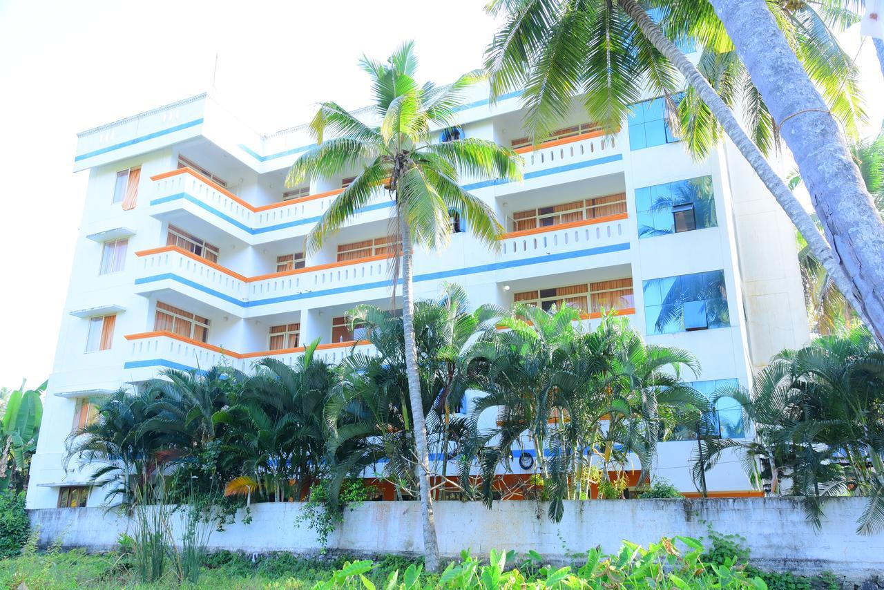 Ocean Bay Ayurvedic Beach Resort Kovalam Luaran gambar